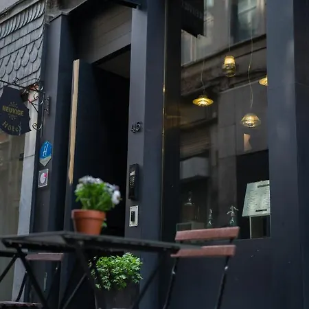 Neuvice מלון לייז'