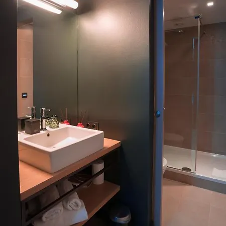 Neuvice Hotell 3*