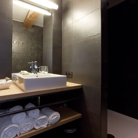 Neuvice Hotel
